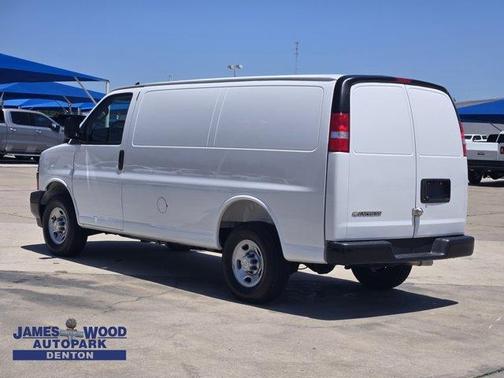 2025 Chevrolet Express 2500 Work Van