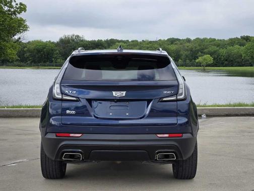 2022 Cadillac XT4 Sport