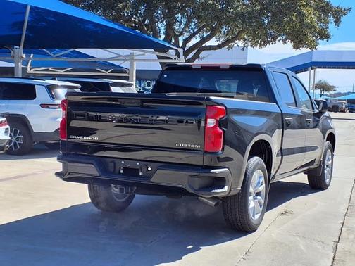 2025 Chevrolet Silverado 1500 Custom