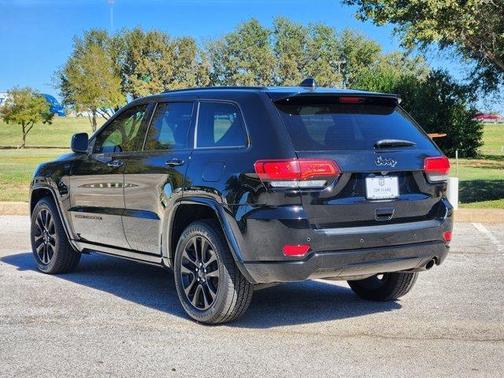 2020 Jeep Grand Cherokee Altitude