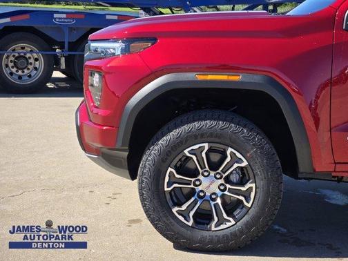 2025 GMC Canyon AT4