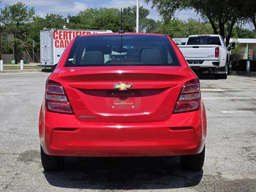 2017 Chevrolet Sonic LT