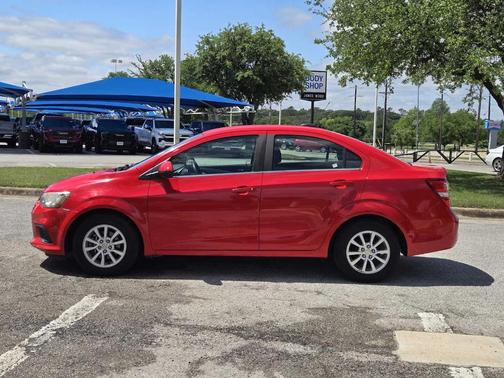 2017 Chevrolet Sonic LT
