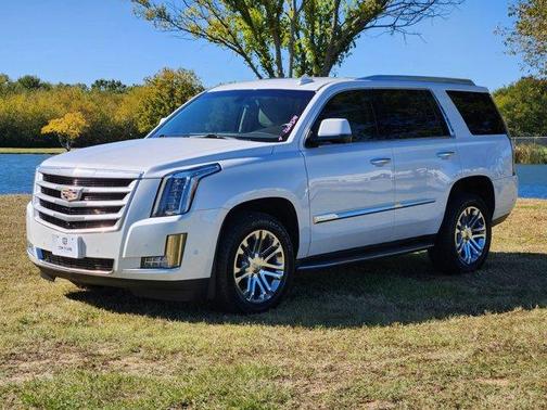 2017 Cadillac Escalade Standard