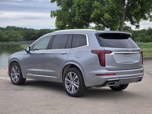 2025 Cadillac XT6 Premium Luxury FWD