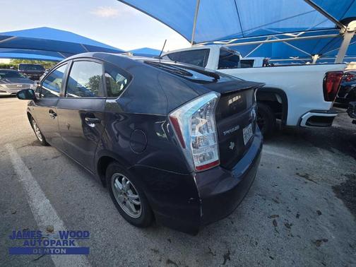 2010 Toyota Prius III