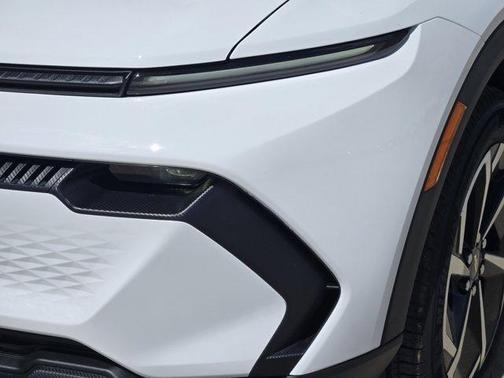 2026 Chevrolet Equinox EV LT 1