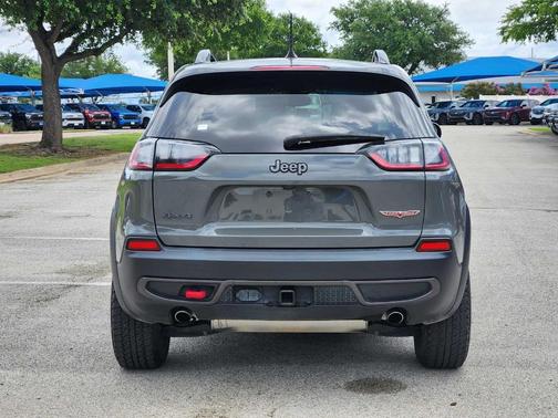 2022 Jeep Cherokee Trailhawk