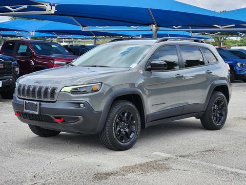 2022 Jeep Cherokee Trailhawk