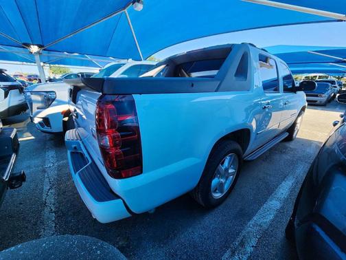 2011 Chevrolet Avalanche 1500 LTZ