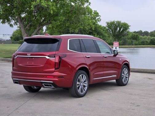 2025 Cadillac XT6 Premium Luxury FWD