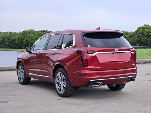 2025 Cadillac XT6 Premium Luxury FWD