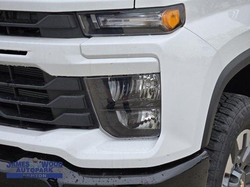 2025 Chevrolet Silverado 2500 Custom