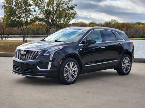 2022 Cadillac XT5 Premium Luxury