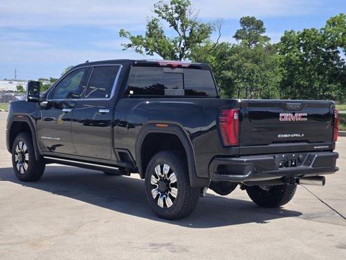 2025 GMC Sierra 2500 Denali