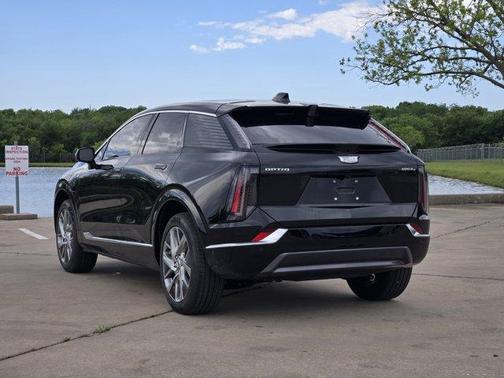 2025 Cadillac OPTIQ Luxury