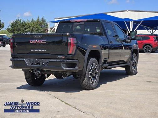 2025 GMC Sierra 2500 AT4