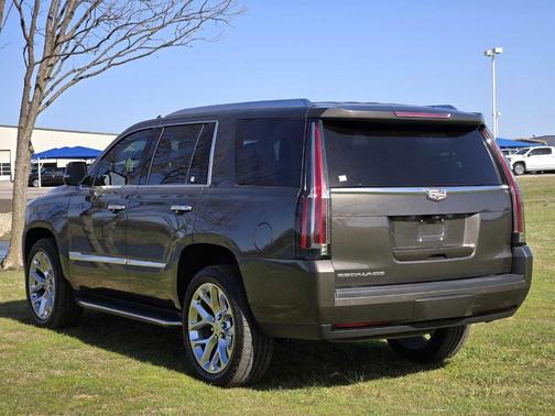 2020 Cadillac Escalade Luxury