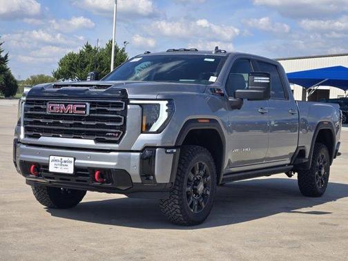 2026 GMC Sierra 2500 AT4
