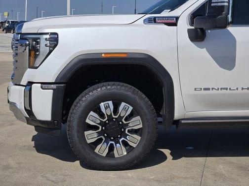 2025 GMC Sierra 2500 Denali