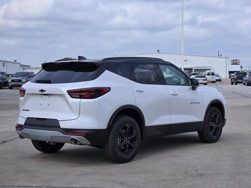 2025 Chevrolet Blazer LT