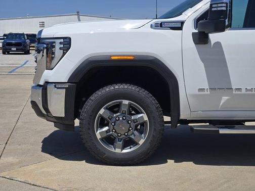 2025 GMC Sierra 2500 SLT