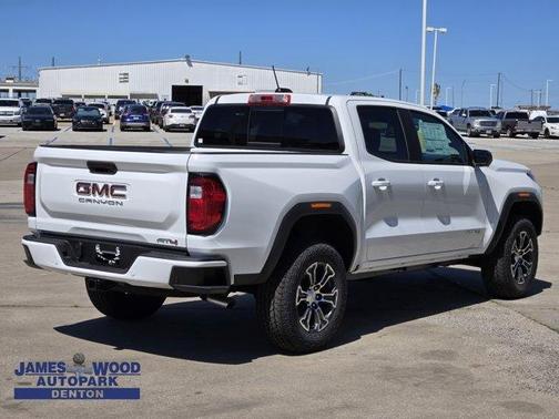 2025 GMC Canyon AT4