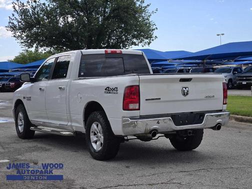 2016 RAM 1500 SLT