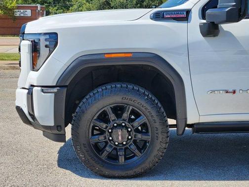 2024 GMC Sierra 2500 AT4