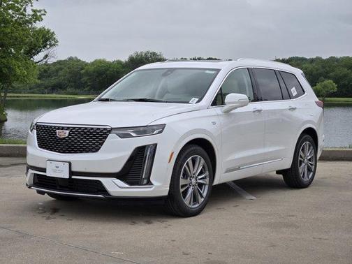 2025 Cadillac XT6 Premium Luxury FWD