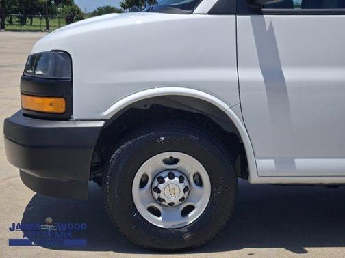 2025 Chevrolet Express 2500 Work Van