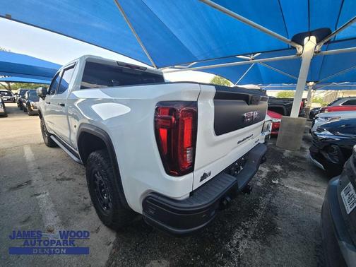 2023 GMC Sierra 1500 AT4X