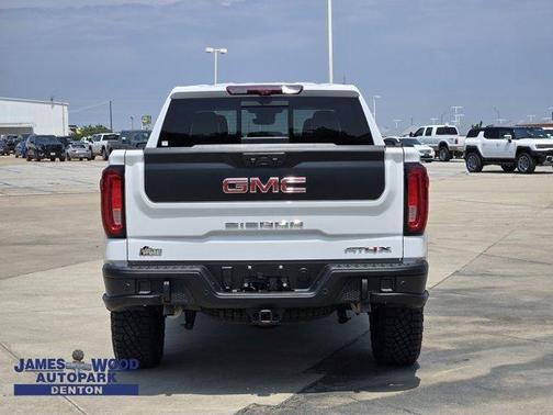 2023 GMC Sierra 1500 AT4X