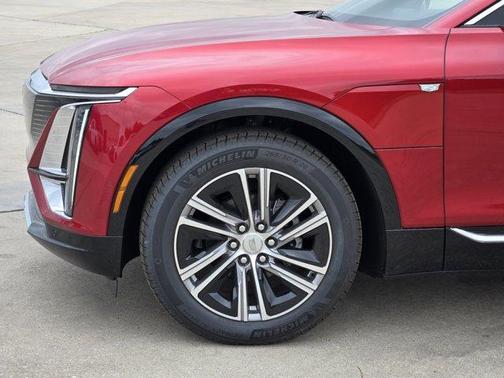 2025 Cadillac LYRIQ Luxury