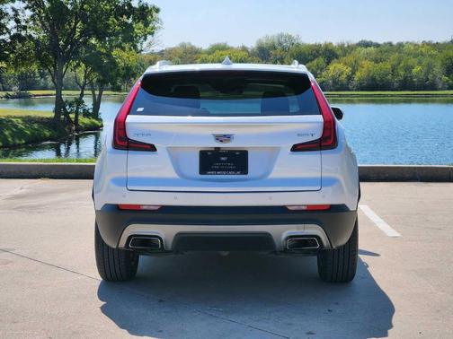 2020 Cadillac XT4 Premium Luxury