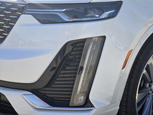 2025 Cadillac XT6 Premium Luxury FWD