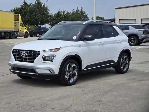 2024 Hyundai VENUE Limited