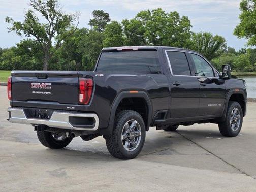 2025 GMC Sierra 2500 SLE