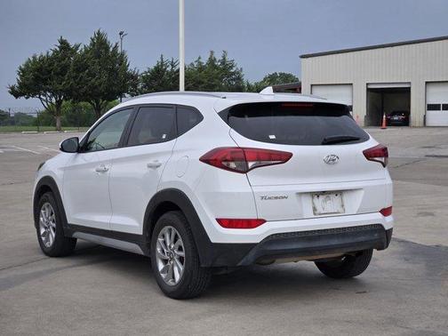 2018 Hyundai TUCSON SEL