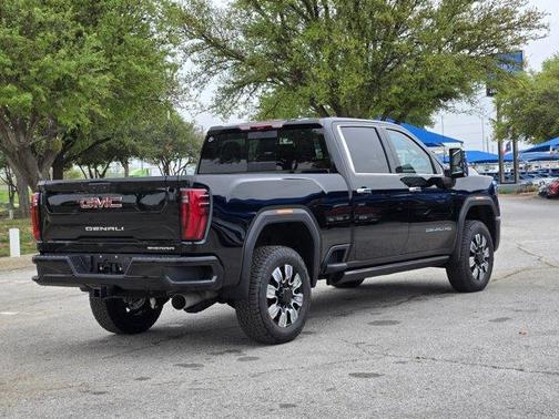 2025 GMC Sierra 2500 Denali