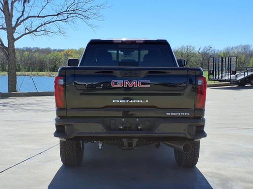 2025 GMC Sierra 2500 Denali