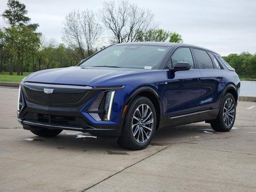 2025 Cadillac LYRIQ Sport