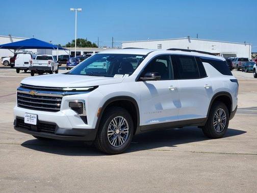 2025 Chevrolet Traverse LT