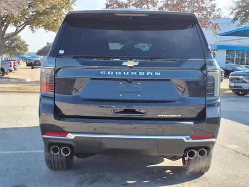 2025 Chevrolet Suburban Premier