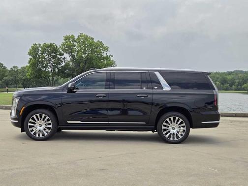 2025 Cadillac Escalade ESV Premium Luxury Platinum