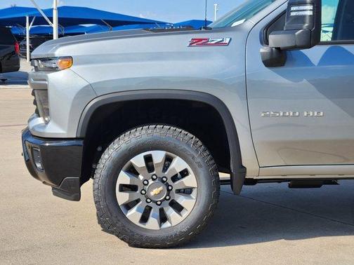 2026 Chevrolet Silverado 2500 Custom