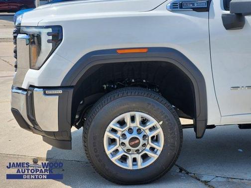 2025 GMC Sierra 2500 Pro
