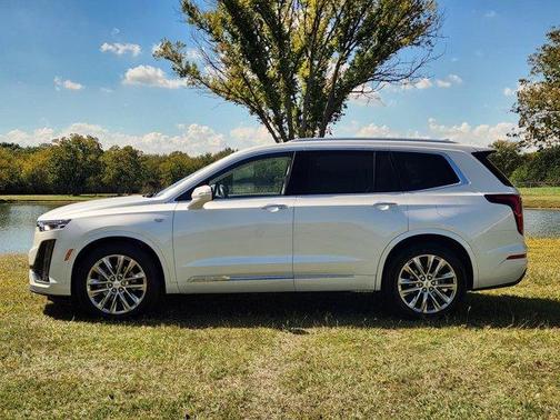 2023 Cadillac XT6 Premium Luxury FWD