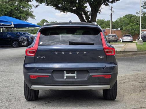 2022 Volvo XC40 T5 Inscription