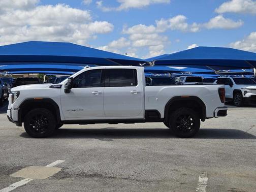 2024 GMC Sierra 2500 AT4